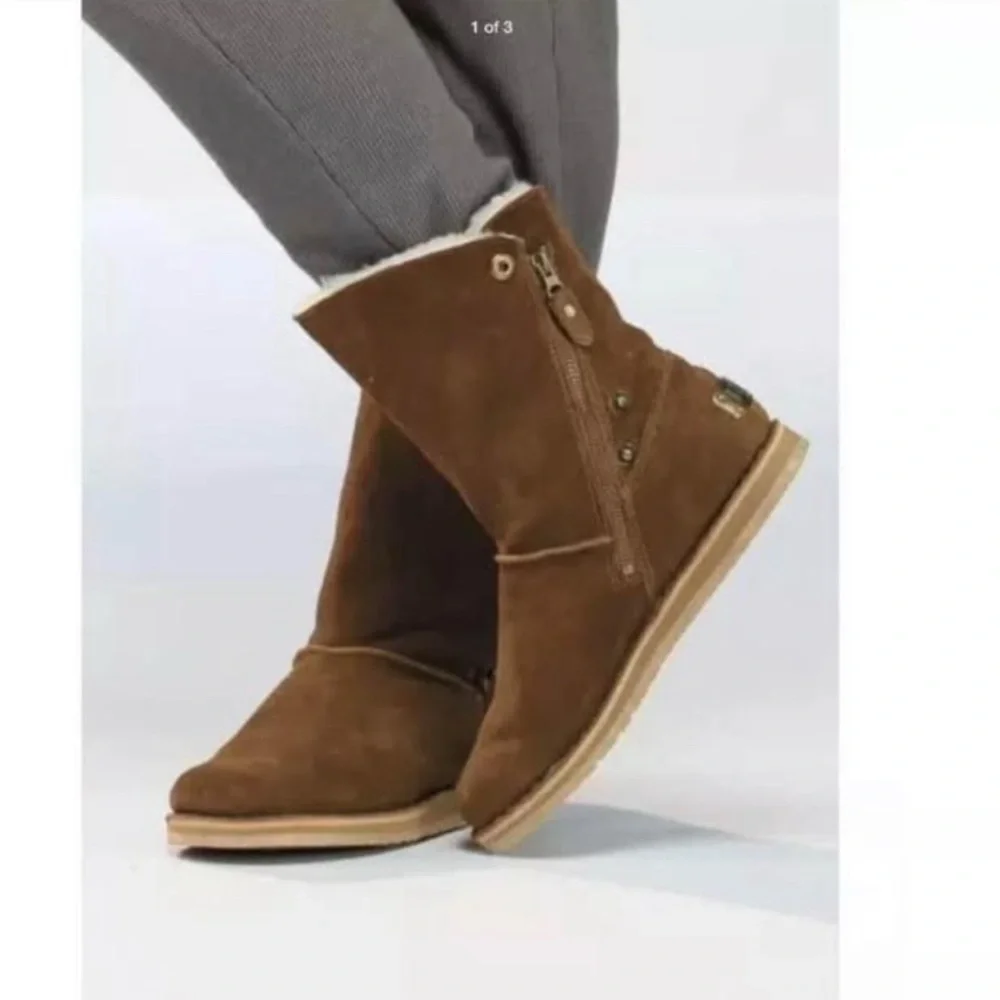 RJ’s Fuzzies Brown Trixie Leather Boots Sheepskin Lined Side Zip  Sz9 NEW!